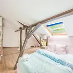 Maisonette شقة *