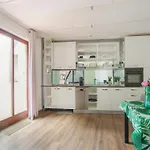 Maisonette شقة *