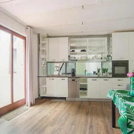 Maisonette Apartment *